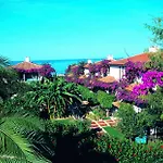 Hotel Club Titan Ultra 4*