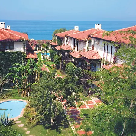 Hotel Club Titan Ultra