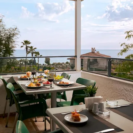 Club Titan Ultra 4* Kargicak (Alanya)