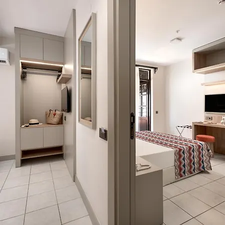 Hotel Club Titan Ultra 4*