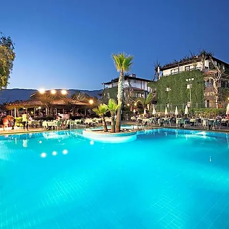 Hotel Club Titan Ultra