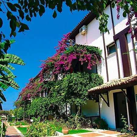 Club Titan Ultra 4* Kargıcak