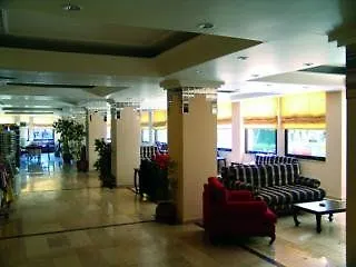 Titan Club Ultra
