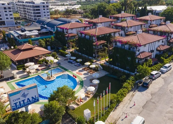 Hotel Club Titan Ultra