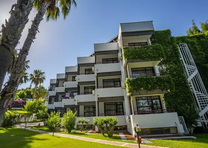 Hotel Club Titan Ultra 4*